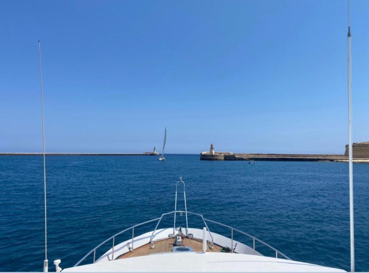 Hotel Sea Baroniv "Bedsonboat" Birgu Exterior foto