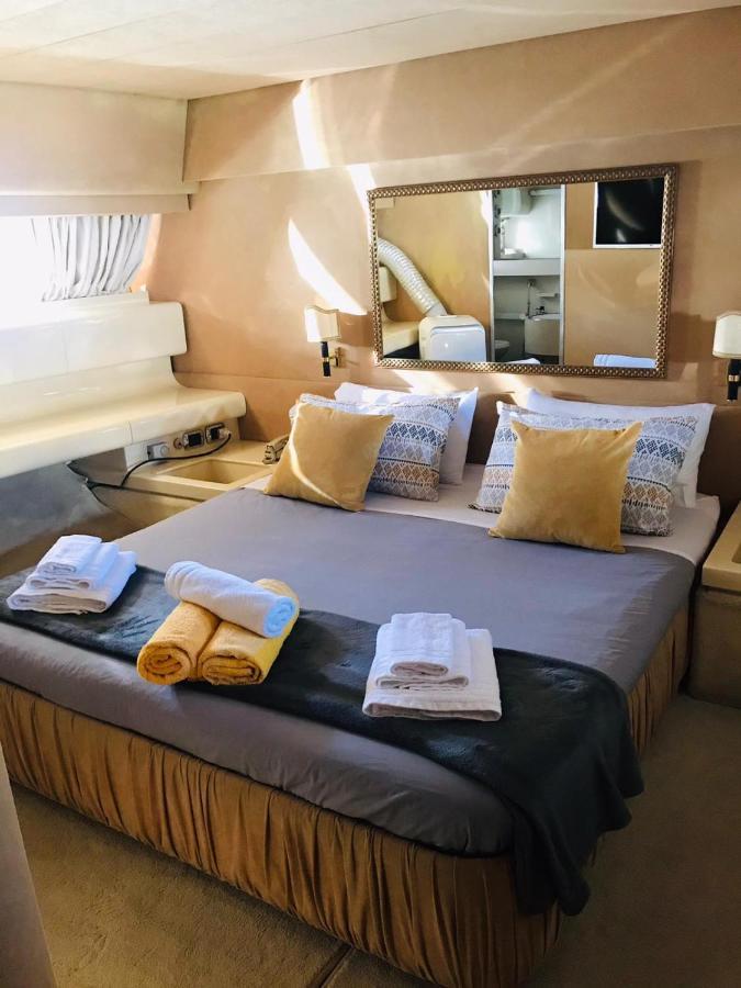 Hotel Sea Baroniv "Bedsonboat" Birgu Exterior foto